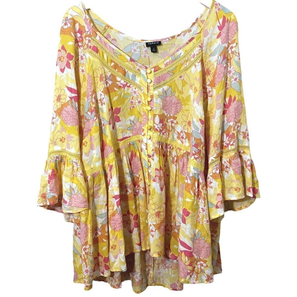 TORRID Plus Size 1X Baby Doll Top Yellow floral Ruffle Blouse